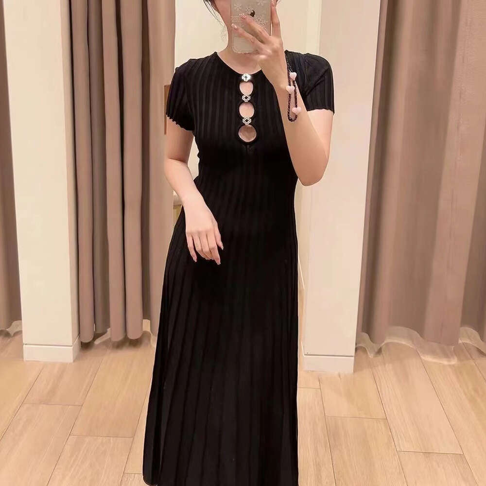 2026 Spring New Designer French Elegant Ribbed Hollow Waist Black Short Sleeve S18 Knitted Women's Dress