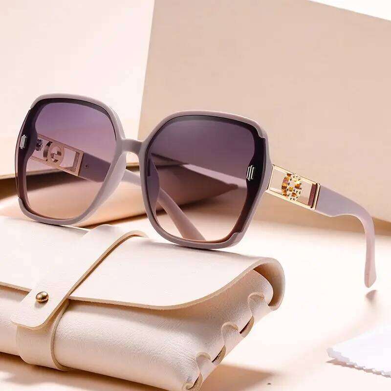 Fashionable Suit, Unisex, Trendy Slimming Dopamine High-Look sunGlasses for woman, Perfect For Gifting 26Y0330