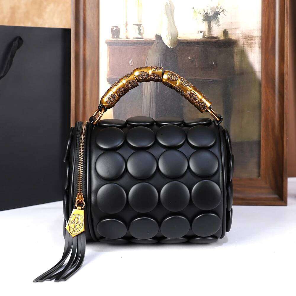 Women's Boston Pillow Bag With 3D Polka Dot Decoration Single-Shoulder Crossbody Bag Round Handbag Fashion Accessory