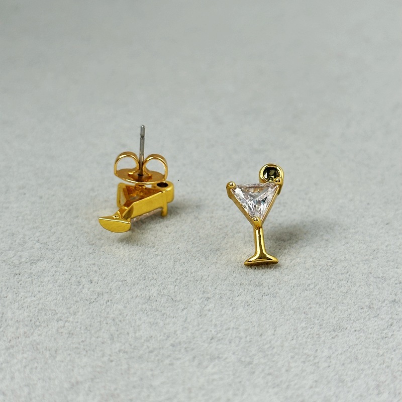 Designer luxury Korean-style new popular commuter KS niche design zircon inlaid cocktail earrings and necklace for women, fashionable and elegant