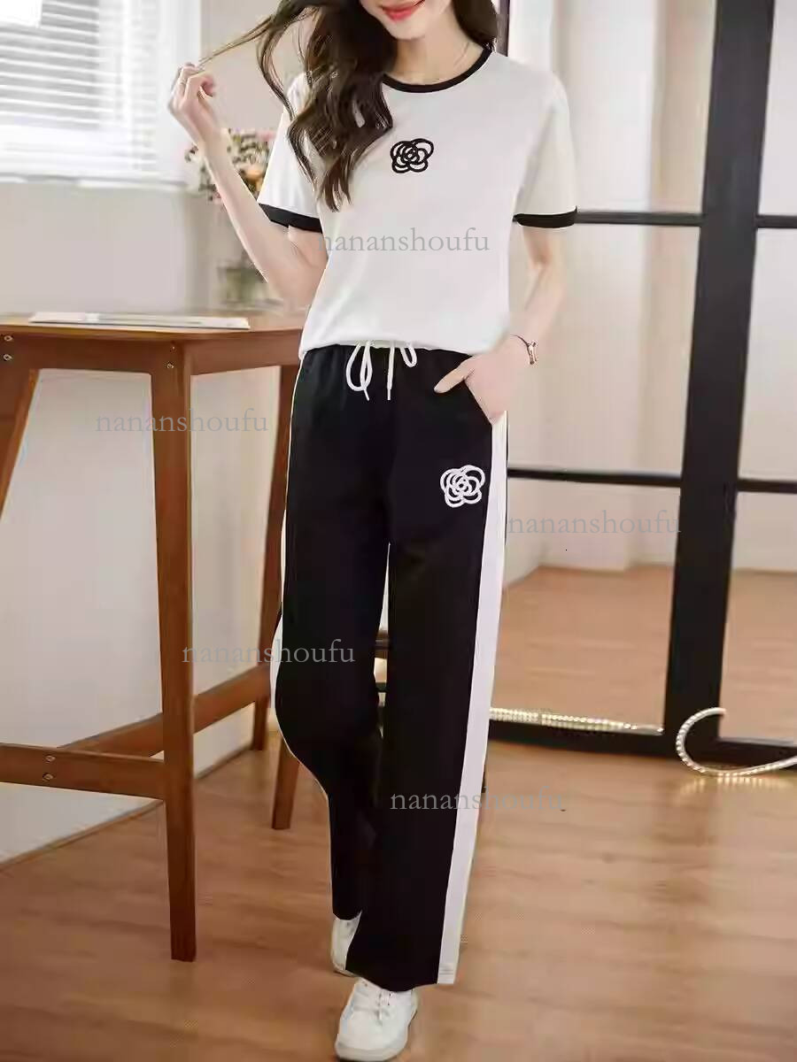2026 Designer Sports Suit Luxury Brand Classic Fashion Print Black And White Outdoor Leisure Sports T-shirt Summer Slimming Youth Wide Leg Pants Two-p