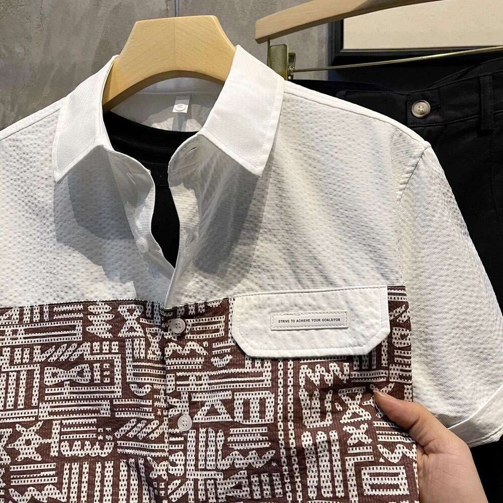 American street style trendy men, short-sleeved, summer 2025 new model, fun patchwork, contrasting colors, simple collared shirt for men