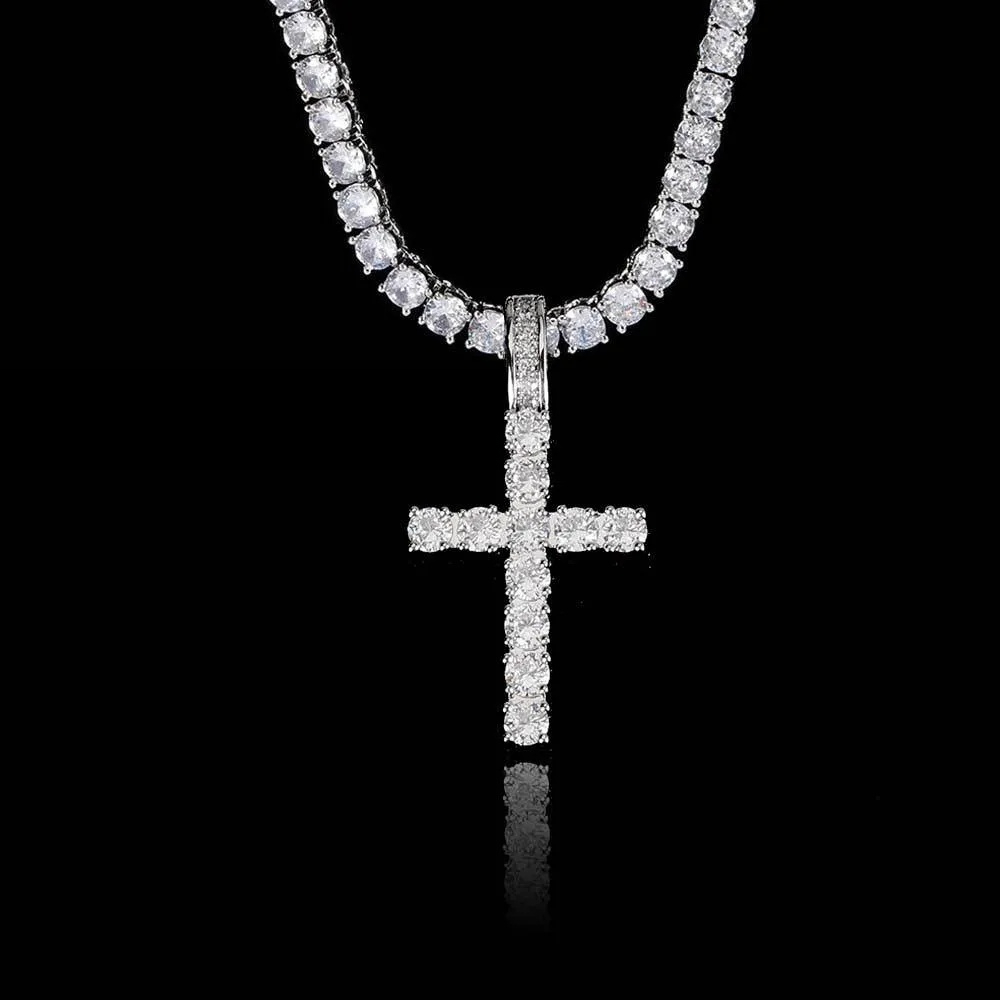 Hip-hop trend, cross-shaped morganite popular pendant. Two types of chains are available. Men's high-end jewelry, ideal gift for festivals.