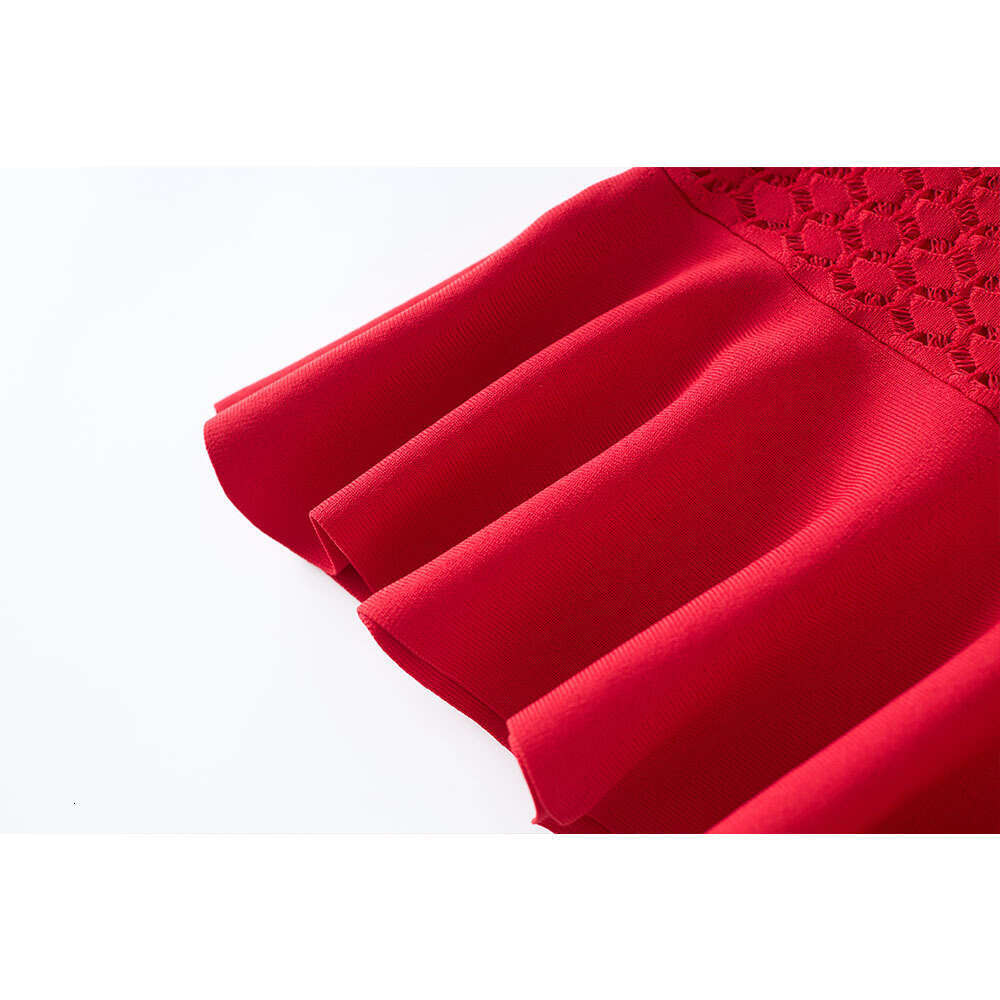 2026 Spring/Summer New q26 Designer Red Round Neck Knitted Hollow out Slimming Fishtail Dress