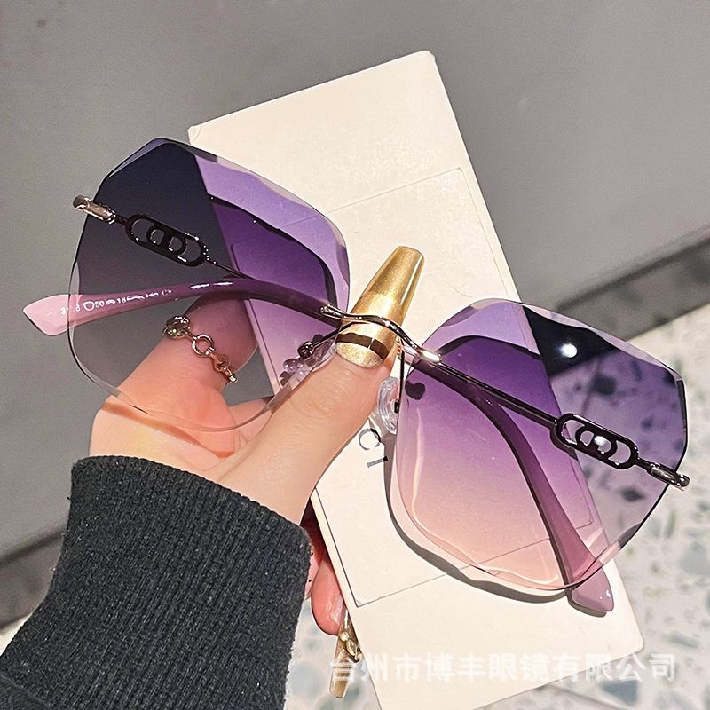 Luxury Brand Designer Sunglasses High-Definition Nylon Light Luxury High-End Frameless Fashion Sunglasses For Women, Beauty-Enhancing Glasses, Driving