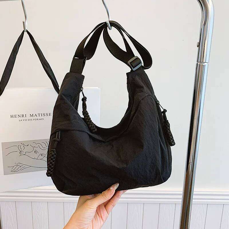 Fashionable And Minimalist Korean Version Dumpling Popular This Year New High Quality Shoulder Bag Large Capacity Tote Cr XIU LAI SI
