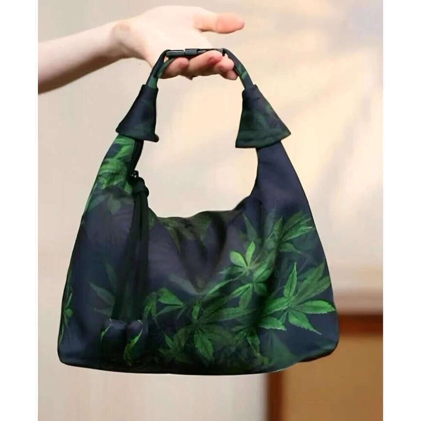Jin Feng Original Xiangyun Silk Underarm Chinese Style Simple Versatile Crossbody Genuine Leather Bag High-End Gift Handbag Premium Feel