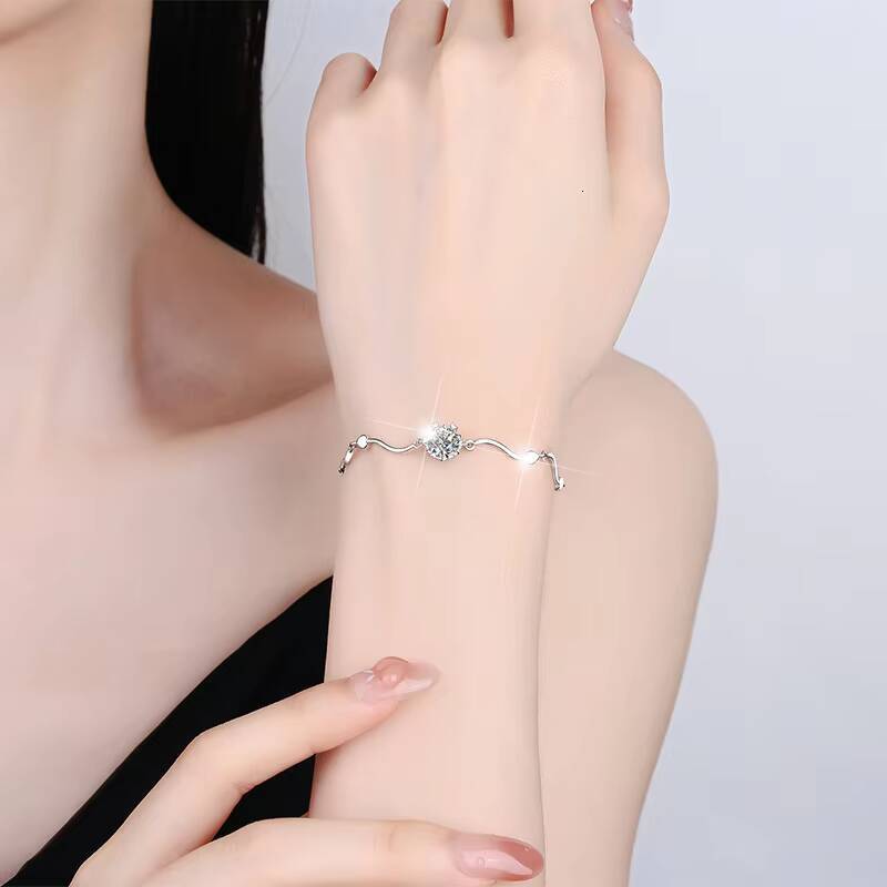 Romantic Heart Snowflake Wave Bracelet S925 Sterling Silver Plated 18K Gold Brilliant Cut Moissanite Jewelry for Women