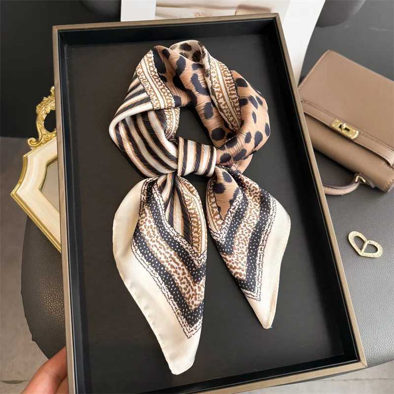 2026 New Leopard Print Silk Square Scarf Wen Soft Satin Neck Tie Decorate Scarf Hijab Fem band Foard Neckerchief X260328