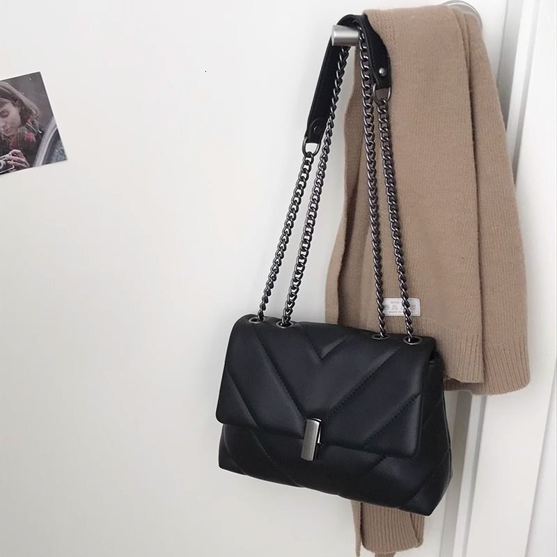 French Niche for Women Summer 2024 New Trendy Fashion Quilted Chain Tote Versatile Ins Crossbody Bag