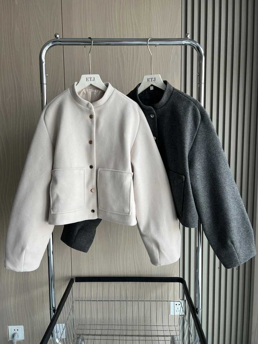 Short bomber jacket with patch pockets ETJ 2025 - New Product - 3D Cut and Loose Fit Long Sleeve Short Coat for WomenT260328