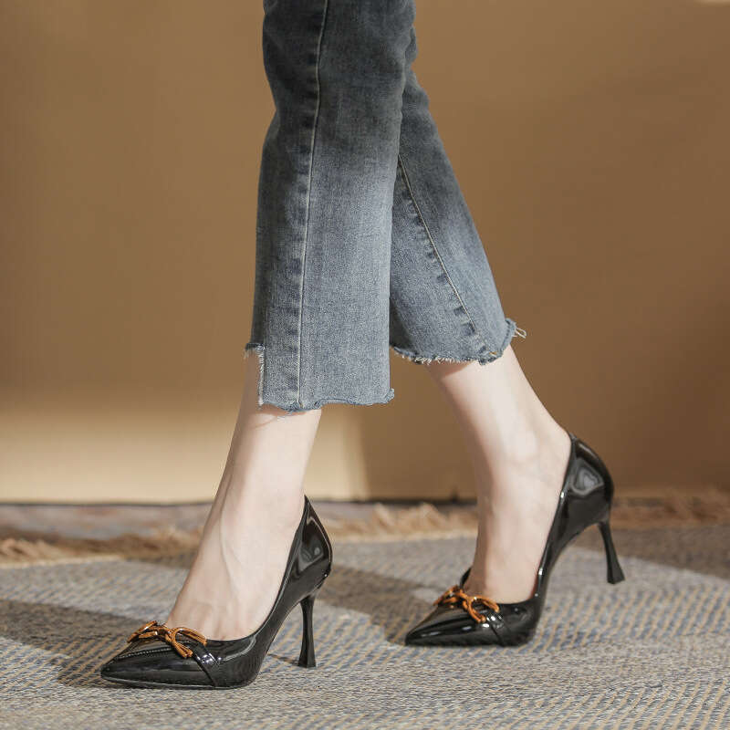 2026 Style Commuter Heel Single For Women Elegant Patent Leather High Heels With Metal Horse Street Buckle Pointed Toe Stiletto Women S Shoes
