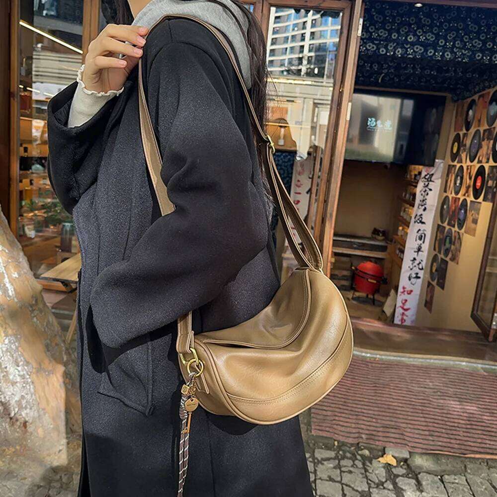 Casual And Fashionable Dumpling For Women New Retro Versatile High End Texture Single Shoulder Diagonal Cross Bag QIBALIANGPIN
