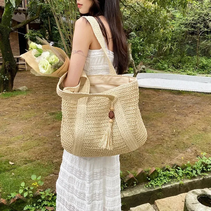 Fashion Large Capacity Fringe Pendant Handmade Straw Handbag Women Holiday Beach Casual Tote Top-Handle Bags Retro Shoulder Bags260316