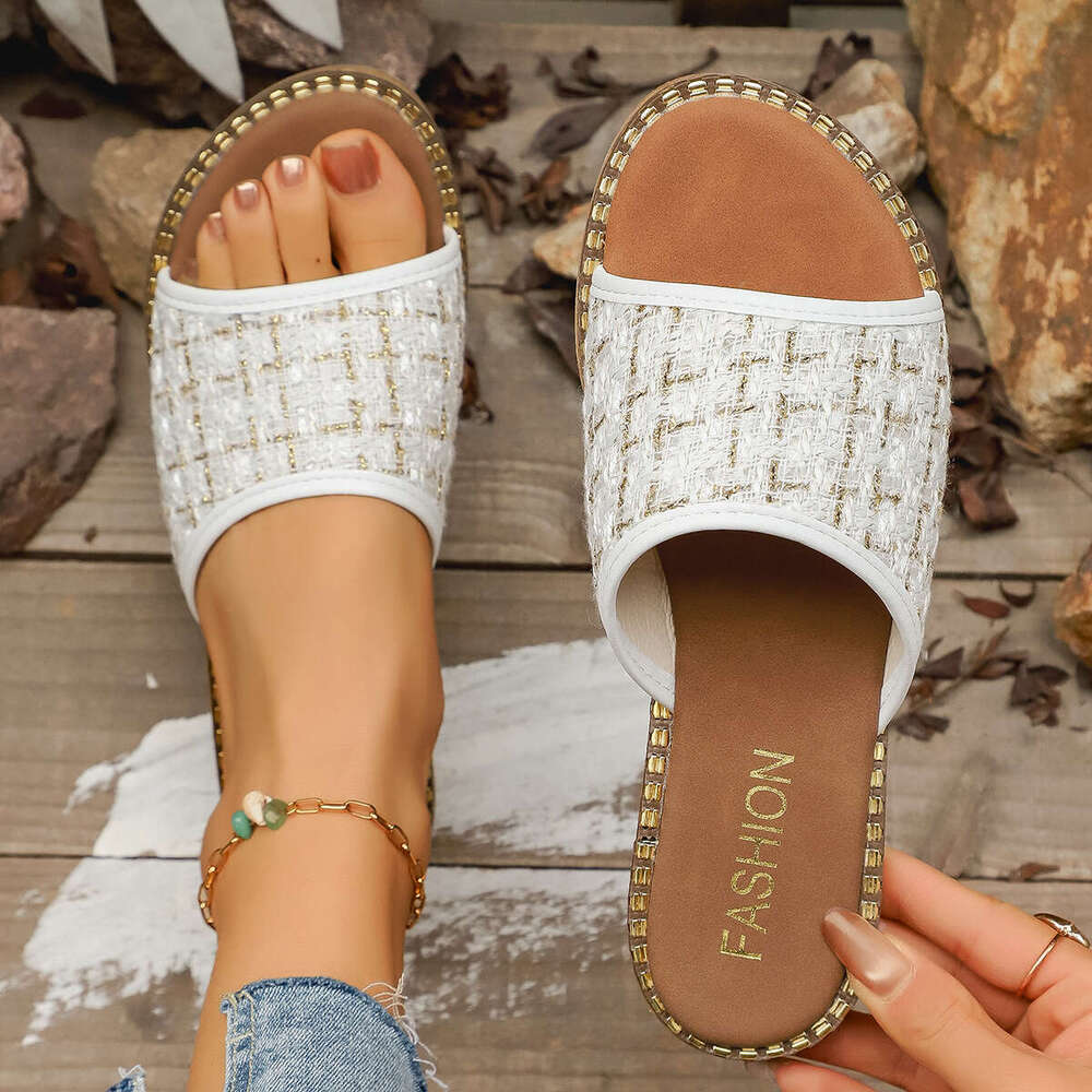 Large Size 36-43 Beach 2026 Fabric Slip-On Summer New Fashion Design Shoe Outdoor Wear Sandals