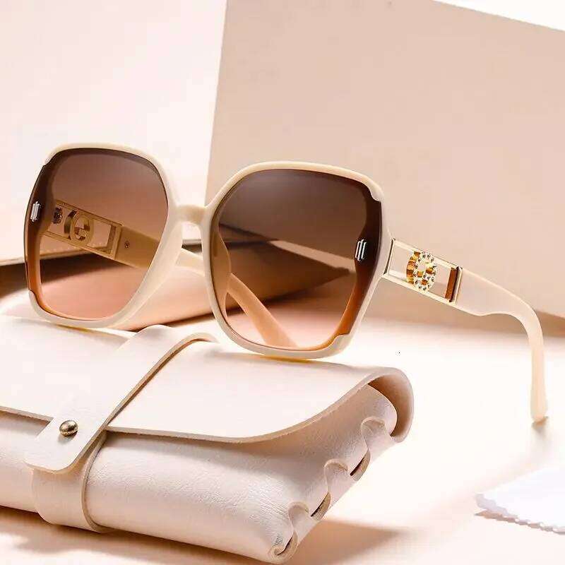 Fashionable Suit, Unisex, Trendy Slimming Dopamine High-Look sunGlasses for woman, Perfect For Gifting 26Y0330