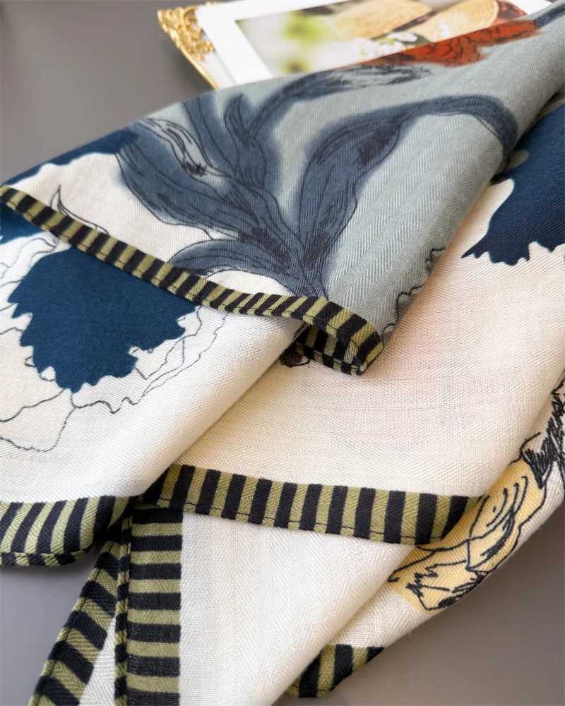 Luxury Floral Print Scarf for Wen Wraps Cotton Feel Hijab Warm Spring Autumn Soft Square Foard Bandana Neckerchief X260328