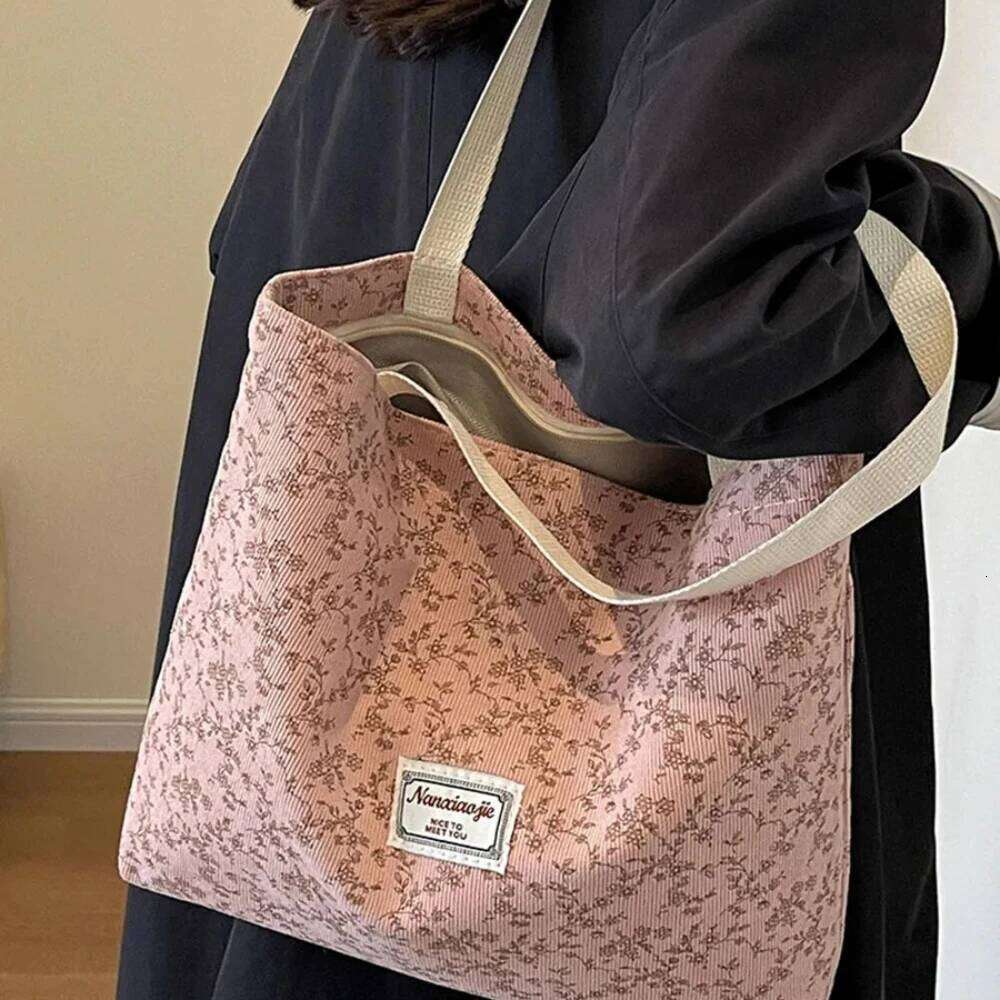 Women Shoulder Bags Sweet Floral Designed Commuter All Match Ins Young Large Capacity Convenient Soft Casual Tender New Corduroy QIBALIANGPIN