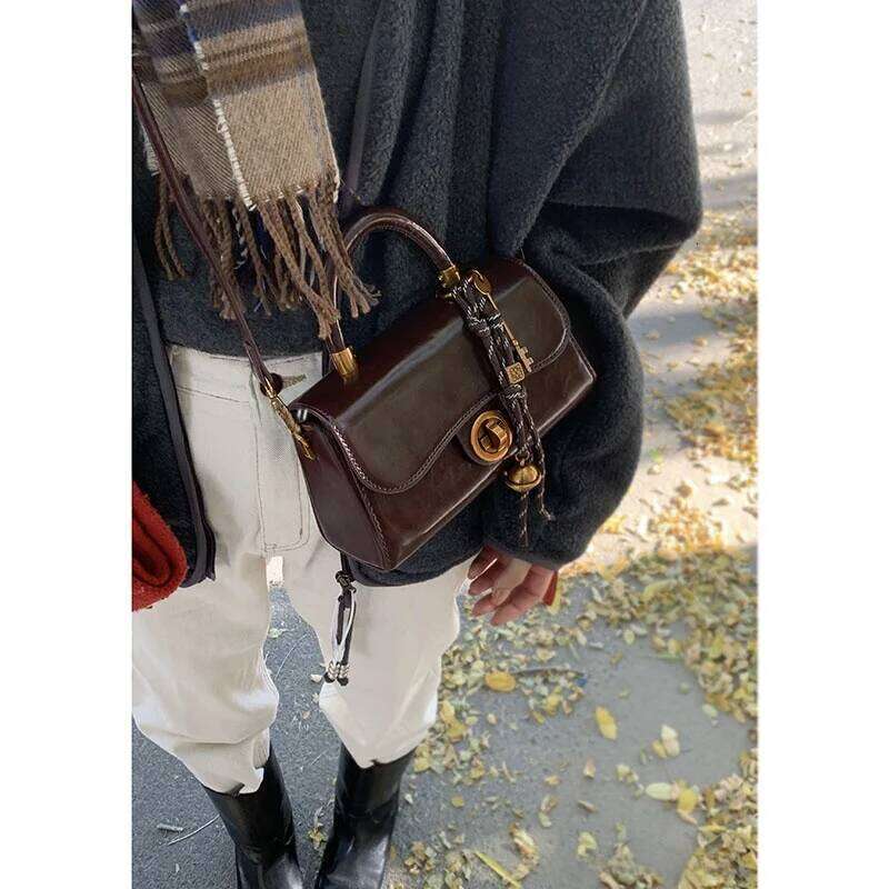 Retro Sle Women S Crossbody Faionable Versatile Small Square Multi Functional Single Oulder Slant Bag For Commu QIBALIANGPIN