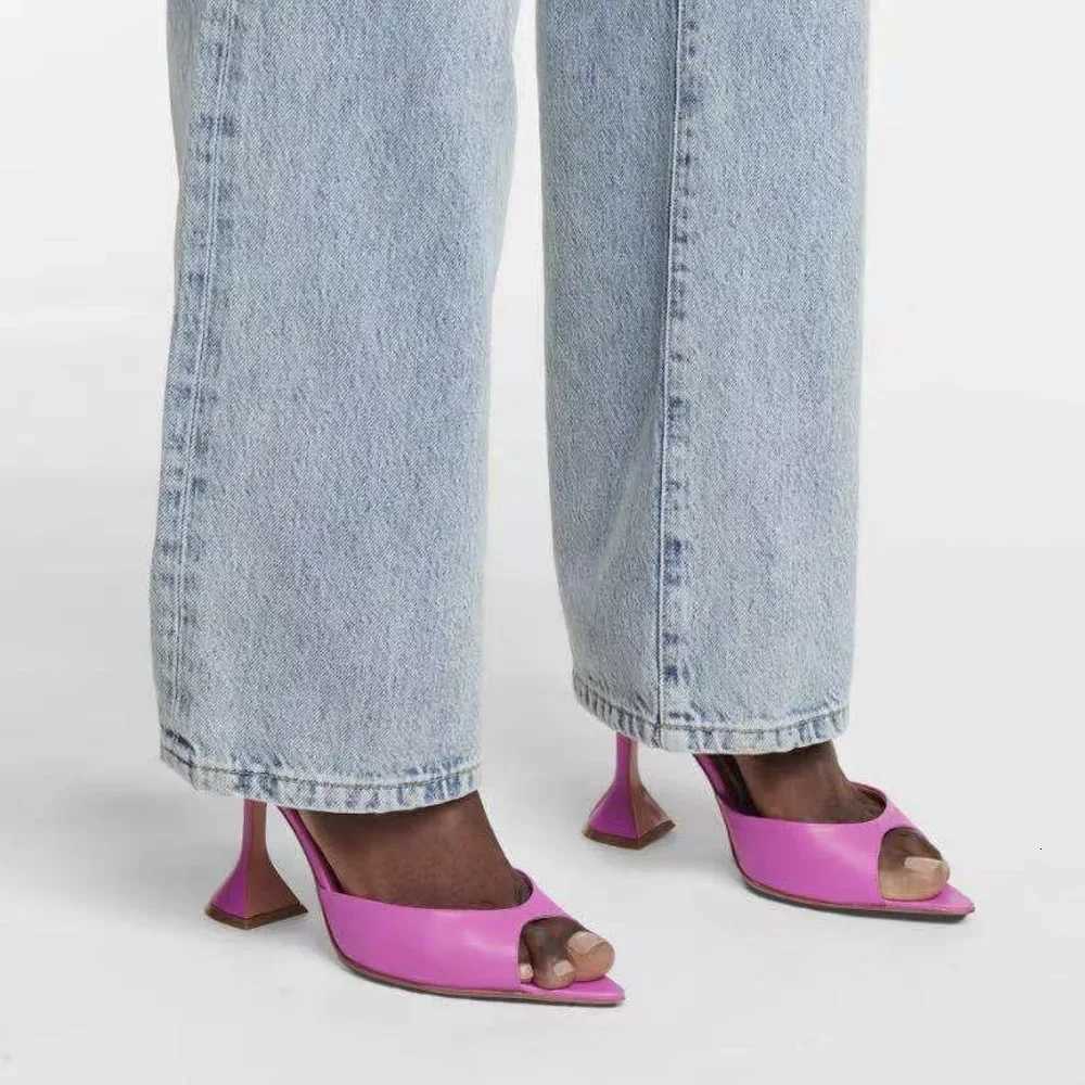 2024 New Pointed Fish Mouth Sandals Fashionable Womens Shoes Wine Glasses and Gold Slippers Z260330
