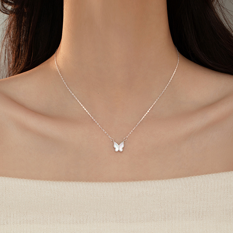Pearl Butterfly Necklace For & Women Light Luxury Niche Design Sophisticated Collar Necklace Fashion Jewelry Pendant