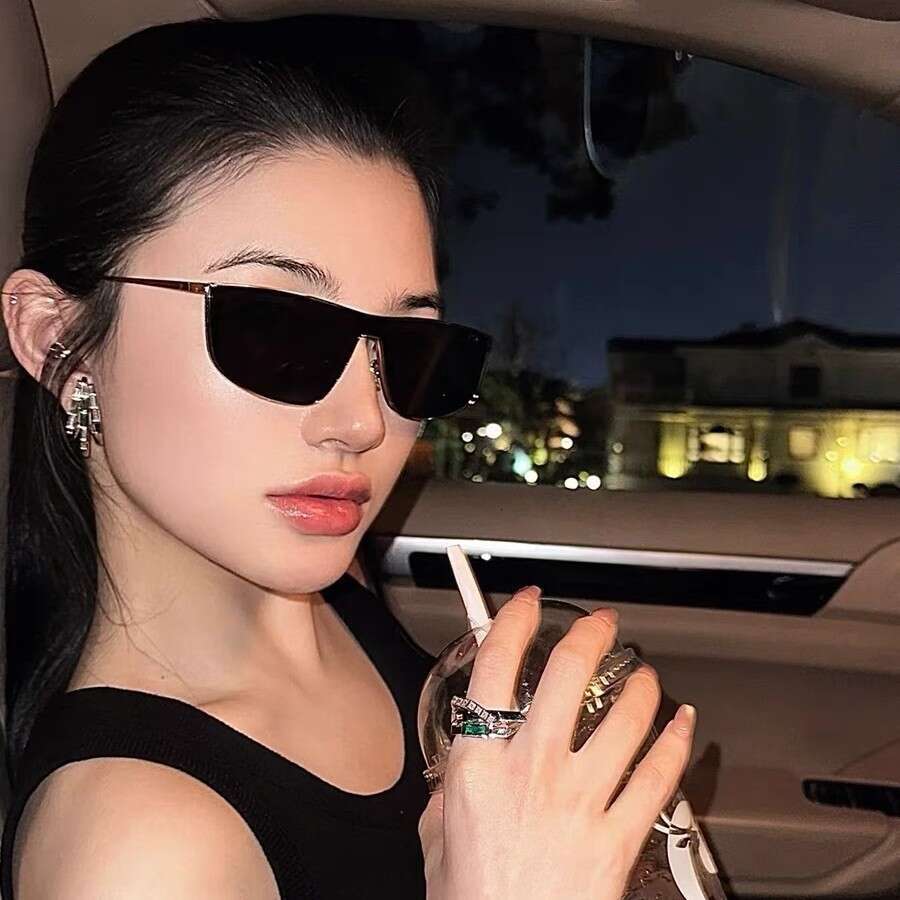 Metal Old Money Style Silver-Edged One-Piece for Women, Trendy Round Face Slimming High-End Mesh Design Large Frame Sunglasses