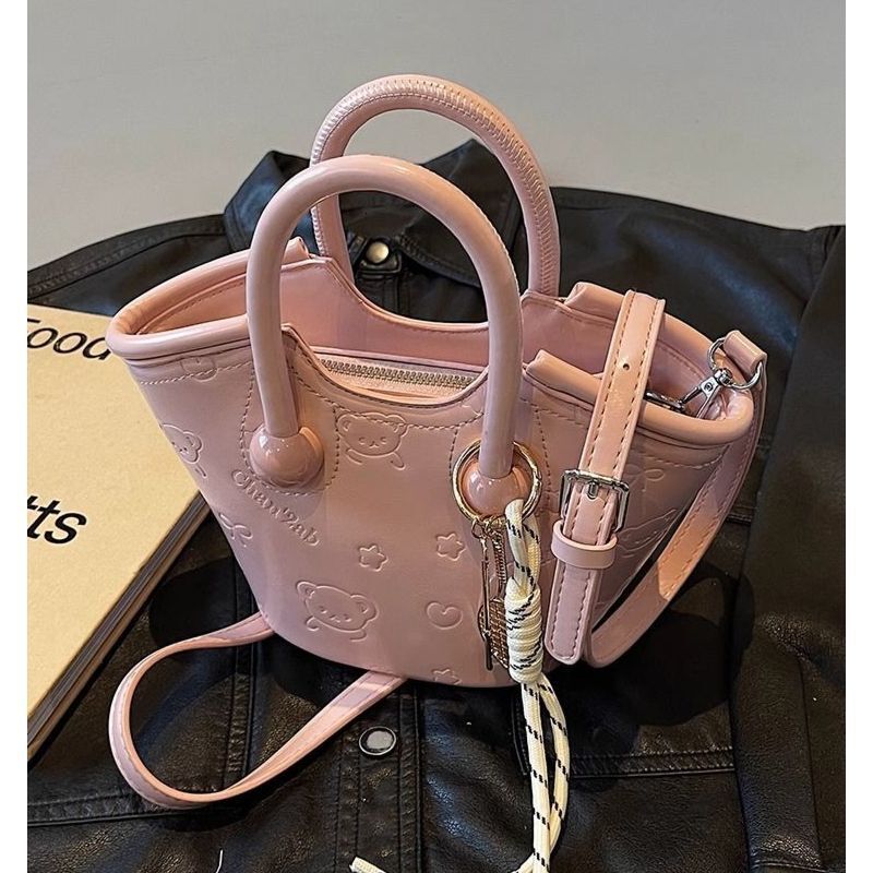 Popular trendy small women, spring/summer 2025 new niche design crossbody bags, Korean style bucket bags for women