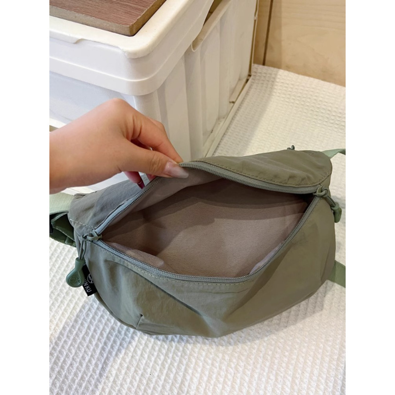 Japanese Style Ultra-Light Waterproof Crossbody Oxford Cloth Unisex Versatile Single Shoulder Nylon Lightweight Practical Saddle Chest Bag