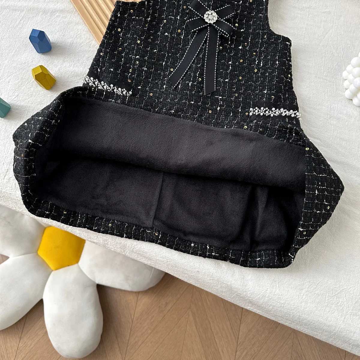 Girls Tweed Sleeveless Vest Dress with Velvet New Autumn and Winter Style Baby Black Light Luxury Sequin DressT260330