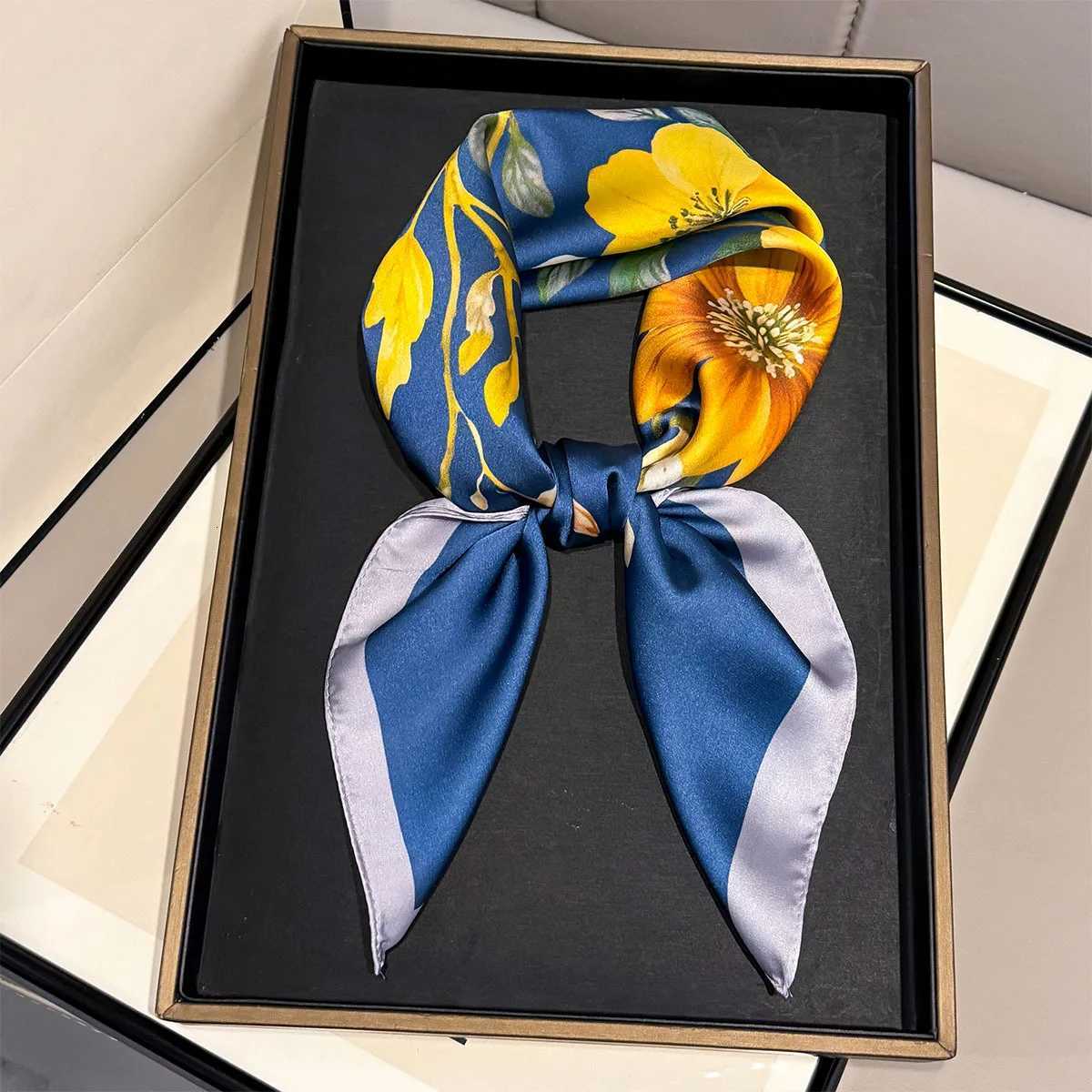 2026 New Floral Print Silk Square Scarves Fem Hijab Foard Bandana Wen Scarf Soft Satin Neck Ties Fashion Kerchief X260328