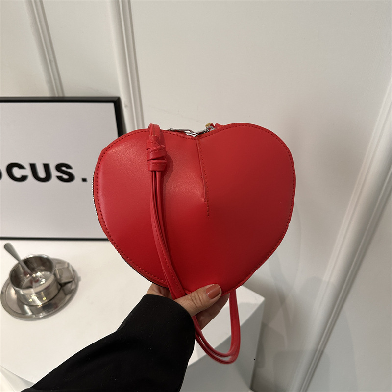Free Shipping High Value Heart Shaped Crossbody Bag for Women Cute Leather Purse