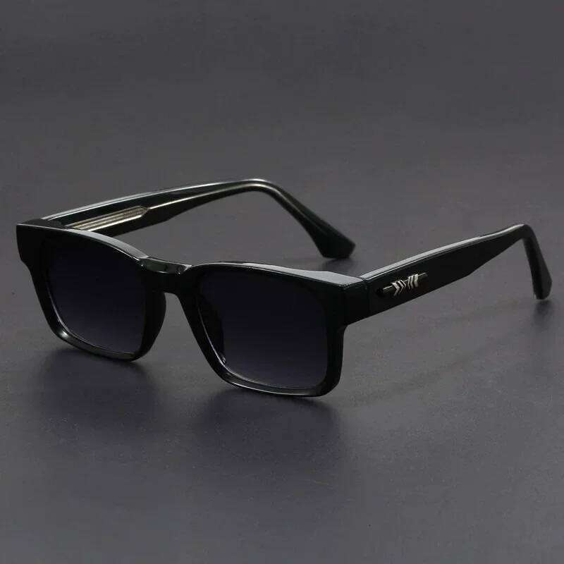 New Men's Advanced Ultra Light Coarse Frame Fashion Square Sunglasses Women Men Trendy Anti Mist Outdoor Driving Shades UV400 26Y0330