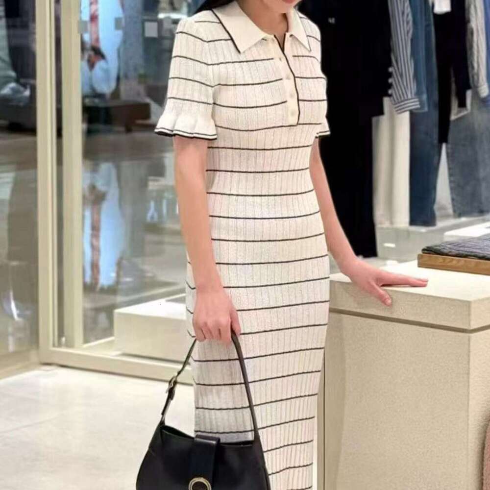 2026 Spring/Summer New Designer Women's Low A1 Neck Short Sleeve Striped Elegant Slimming Knitted Dress