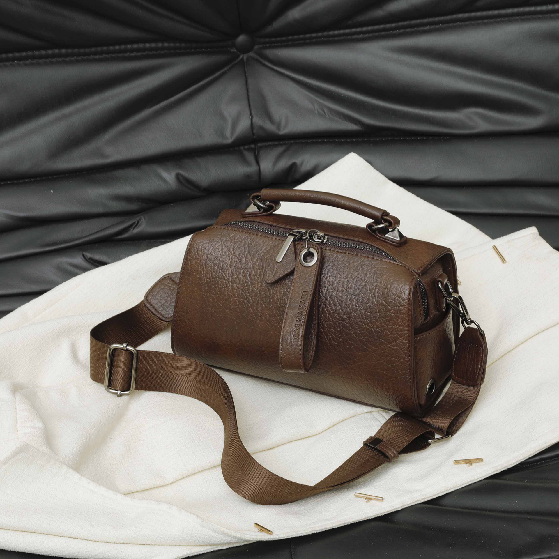 High-end Pillow for Women 2026 New Vintage Women's Handbag Fashionable Casual Commuting Shoulder Bag