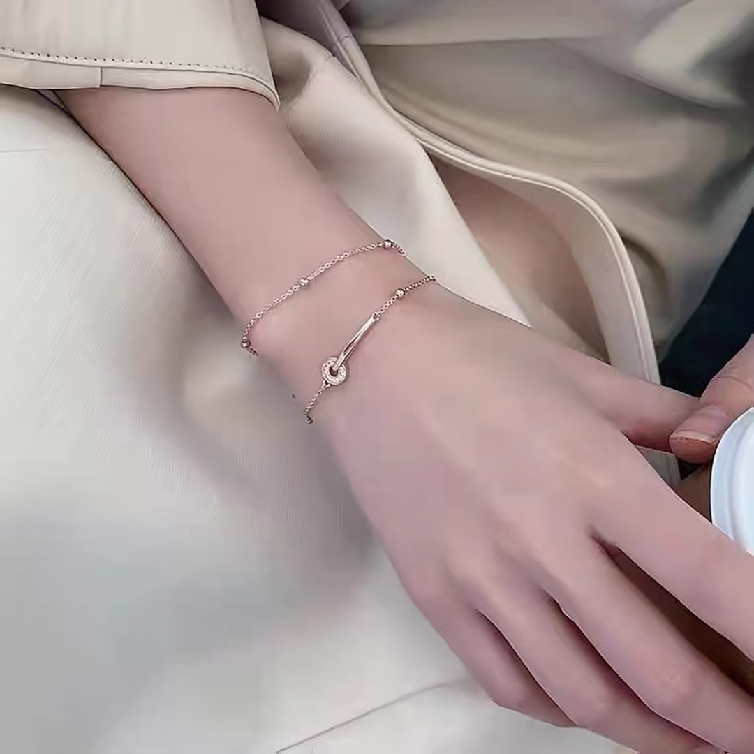 Jewlery Designer For Women Women's Keychain Bracelet In A Minimalist Style With Double-Layer Design Featuring High-End Beaded Pearls And Full Dia