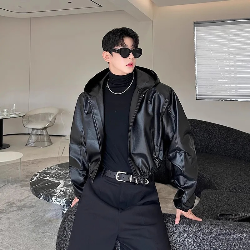 Mauroicardi Spring Autumn Short Waterproof Black Pu Leather Jacket Men Hood Zipper High Waist Loose Casual Korean Fashion 260327