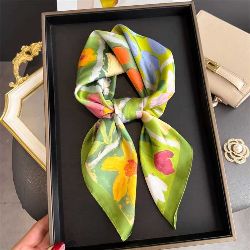 New Bandana Designer Silk Square Scarf Wen Satin Shawl Wrap Hijab Fem Hair Band Wrist Luxury kerchief 7070cm Echarpe X260328