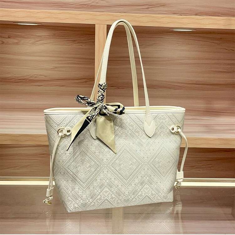 New Chinese Brocade Tote Casual Bag With National Style Embroidery, Versatile Commuting Shoulder/Underarm Bag, Chinese Embroidery Fashion Bag Tote