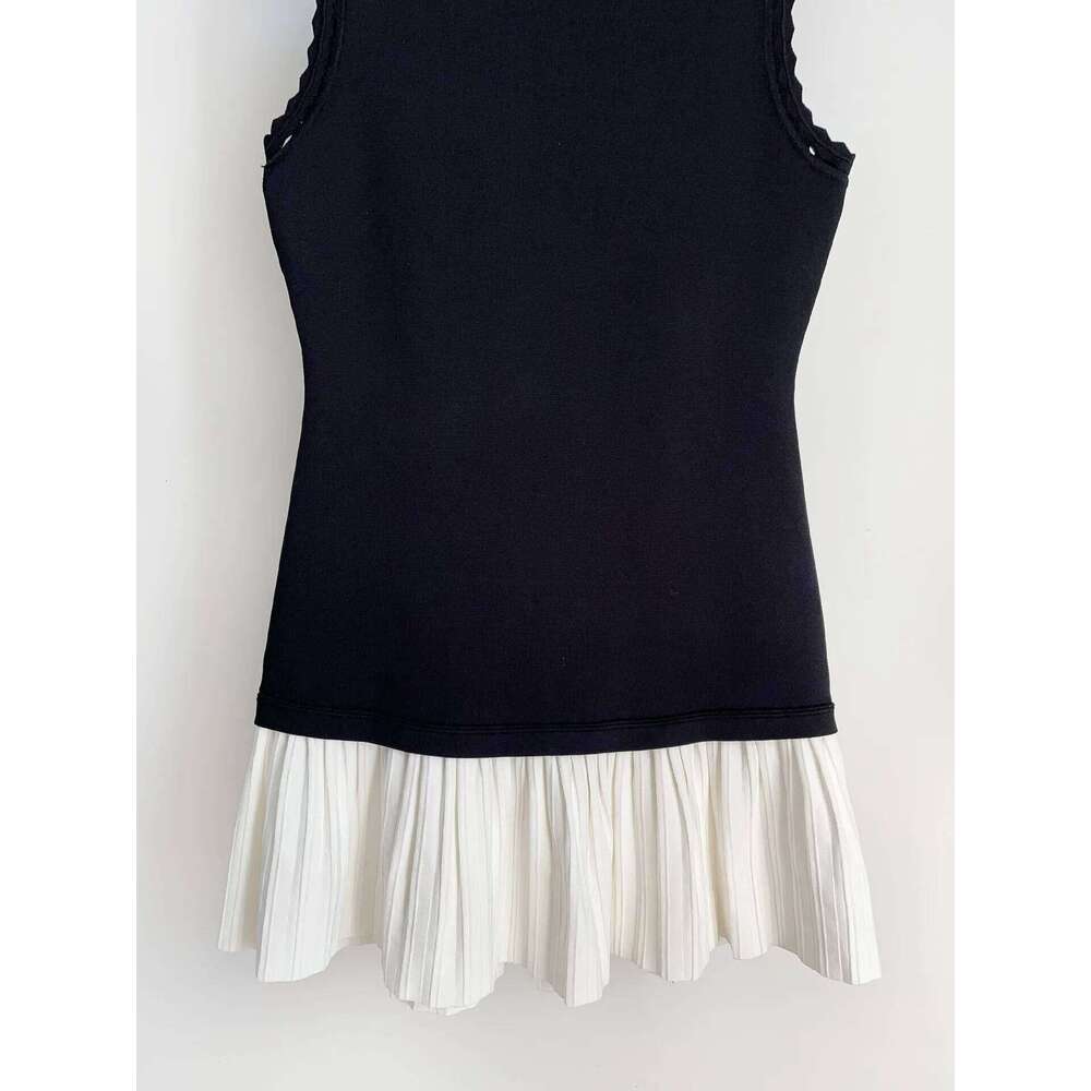 Women Contrast Color Pleated Hem Dress 2026 Spring New Sleeveless Slim Fit Female Slash Neck Tank Robes Mdng260330