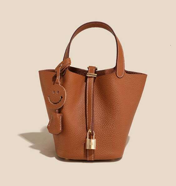 Designer Bag Tote bag Luxury Leather Messenger Shoulder Canvas Bag Handbag Fashion Wallet Outdoor Beach Bag Woman Shopping Bag High Quality Wallet 99