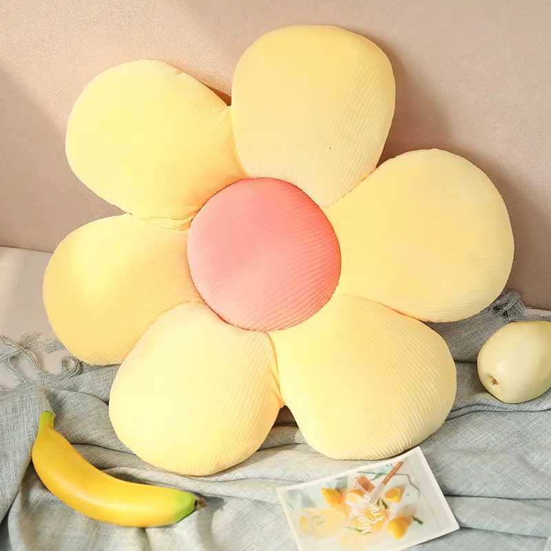 6 Styles Sunflower Pillows Small Daisy Cushions Petals Flowers Cute Birthday Gifts 40cm Home Decorations Bedroom Office Supplies H260330 - view 6