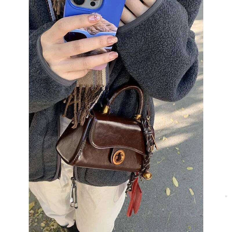 Retro Sle Women S Crossbody Faionable Versatile Small Square Multi Functional Single Oulder Slant Bag For Commu QIBALIANGPIN