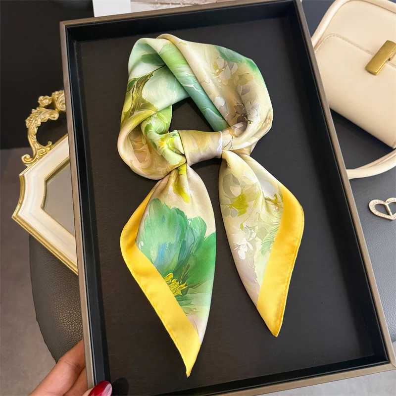 2026 New Floral Print Silk Square Scarf Wen scarf Soft Kerchief Scarves Hijab Fem All Seasons Decoration Neck Tie X260328