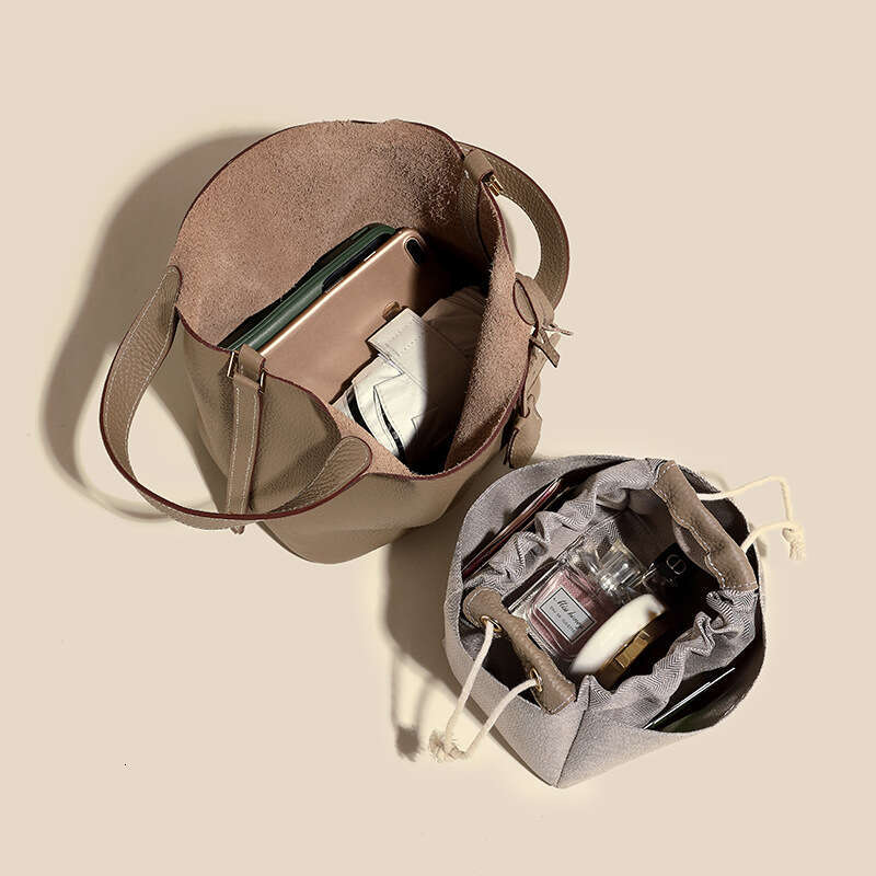 Designer Bag Tote bag Luxury Leather Messenger Shoulder Canvas Bag Handbag Fashion Wallet Outdoor Beach Bag Woman Shopping Bag High Quality Wallet 99