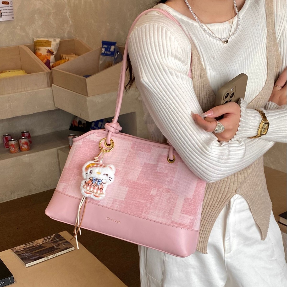 Fashionable high-quality commuter tote for women, 2026 spring new model, color-blocking, versatile shoulder and underarm bag