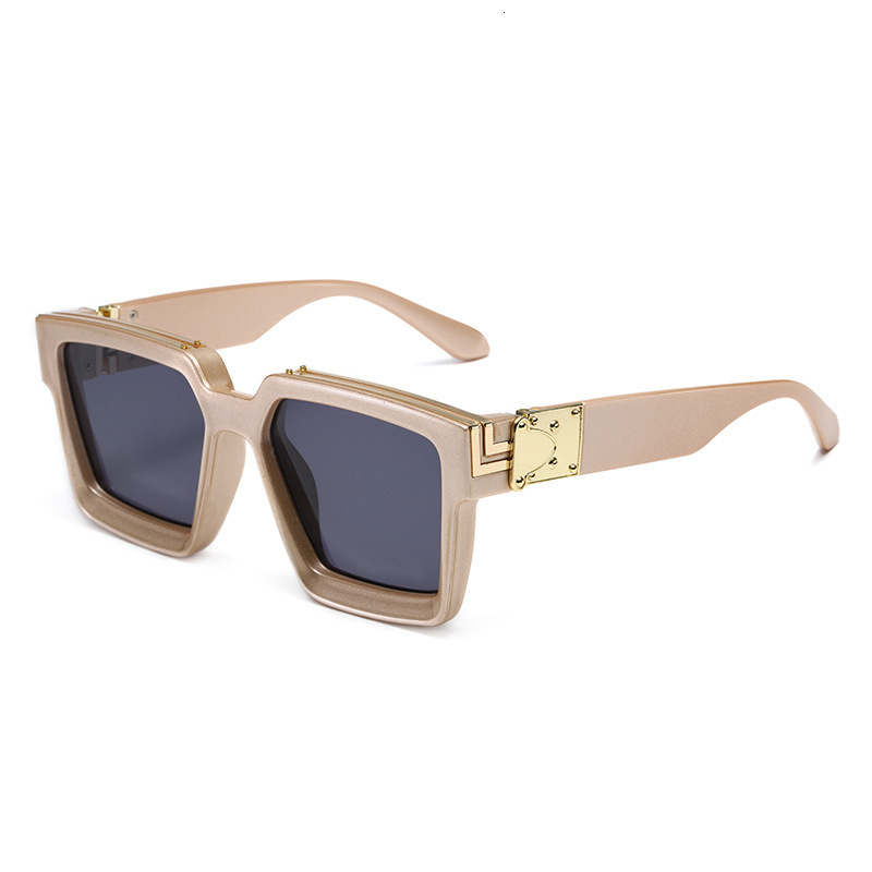 Luxury Brand Designer Sunglasses Fashion New European And American Style Versatile Party Sunglasses Glasses Elegant Face-Slimming Small Square Frame U