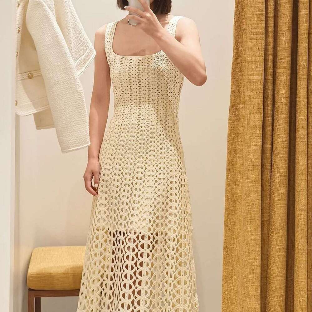 2026 Spring and Summer New Designer Women's Fashionable and Elegant c1 U-neck Long Knitted Dress