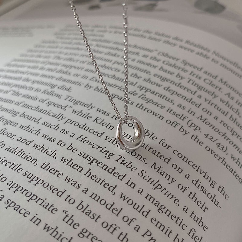 Designer luxury Ins Style Pearl Shell Summer Versatile Necklace for Women with Bowknot, Non-Fading Niche Design Clavicle Chain Jewelry