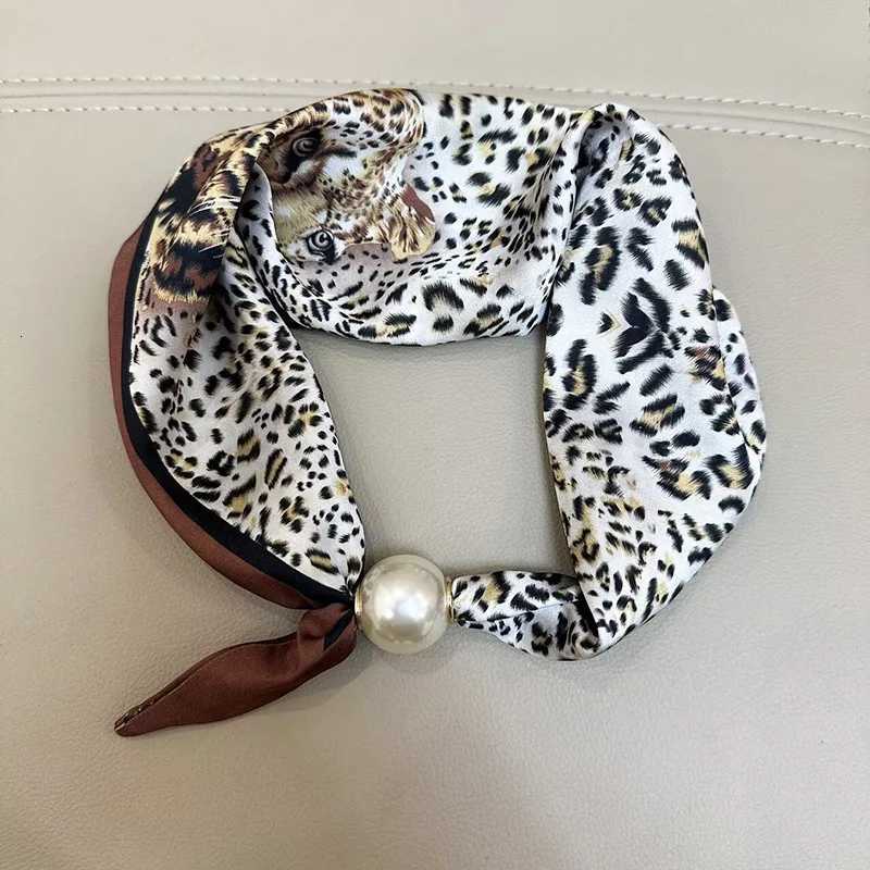 Elegant Pearl Tail Magnetic Clasp Scarf 2025 Summer New Versatile Breathable Fashion Artistic Accessory Neck Wrap Scarves X260328