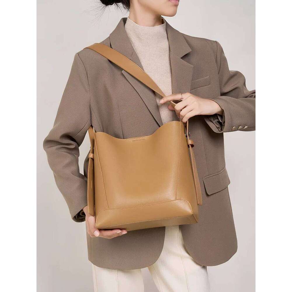 New Genuine Leather Women S Crossbody One Shoulder Large Capacity Bucket Bag